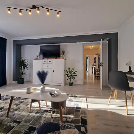 Elite Apartment Onesti Exterior photo